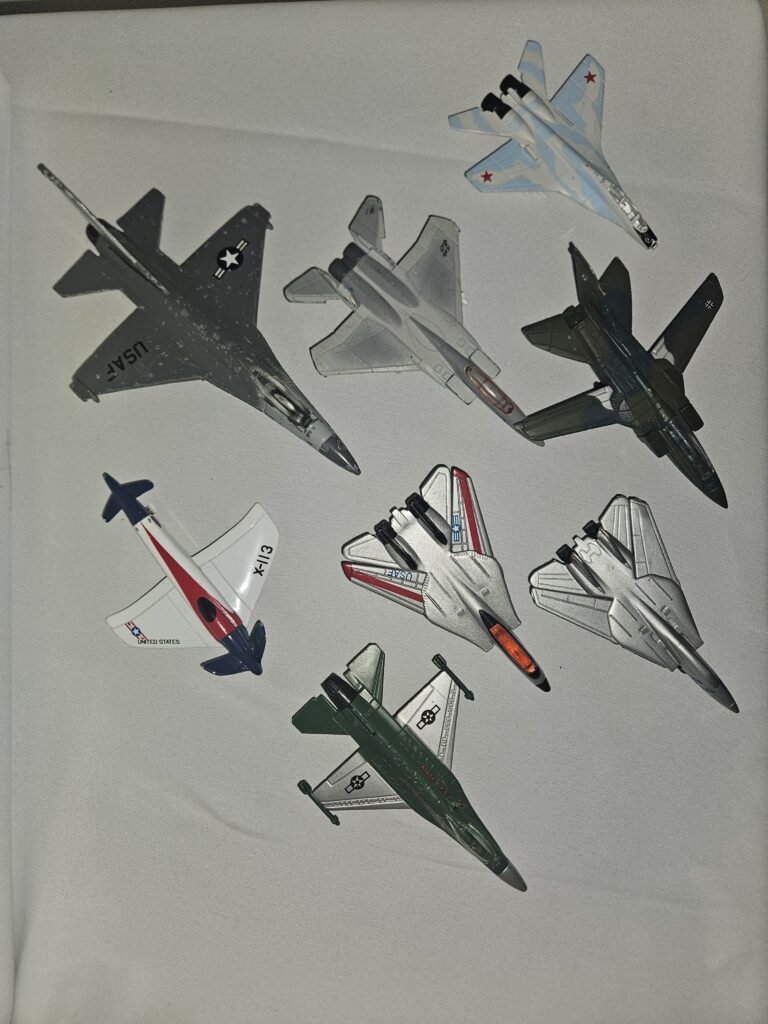 Lot of 8 Vintage Die-Cast Military Fighter Jets – X-113, F-22, F-14, MiG & More – Rare Models!